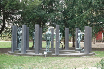 Ring der Statuen im Rothschildpark in Frankfurt