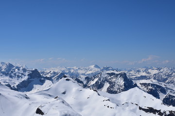 Fototapeta na wymiar Swiss Alps mountains