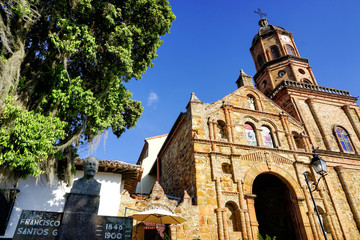 Obraz premium Beautiful view of the San Joaquin Church and Sculpture in Curiti, Colombia