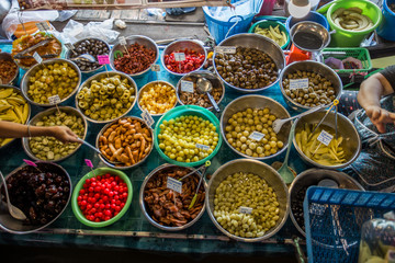Wat Lam Phaya Floating Market-Nakhon Pathom: June 8, 2019, the atmosphere in the market has products, various food for tourists next to Tha Chin River, Lam Phaya, Bang Len, Nakhon Pathom, Thailand