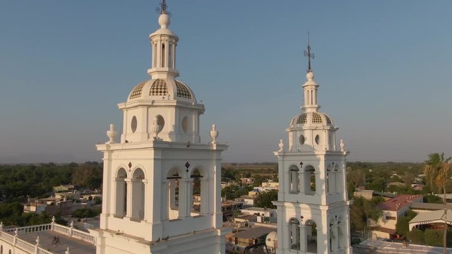 The old church San Francisco de Asis (1927), of Navolato, Sinaloa, Mexico.
Drone clip.