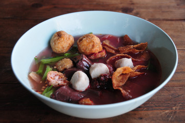 Yen Ta Fo Noodle (Pink Noodle Soup)