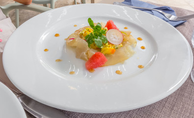 Carpaccio de marlin fumé aux agrumes 