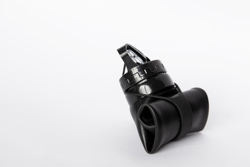 Our drinking bottle are make form food-grade silicone, leaving your drinking safety and healthy,This is the ONLY collapsible bottle.