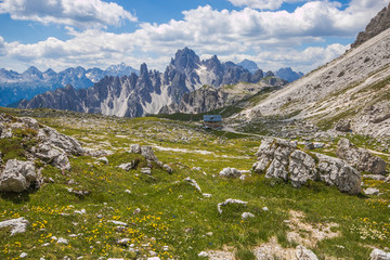 Rifugio di montagna nelle dolomiti di Sesto in Alto Adige