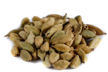 Dry spice cardamom