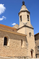 Fototapeta na wymiar église du Lubéron