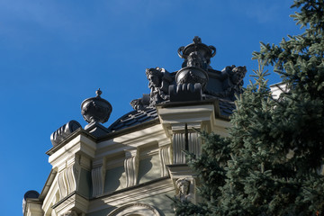 Fototapeta na wymiar MOSCOW - OCTOBER 27, 2018: Von Reck Manor (also known as the Reck Mansion, “House with Lions”) is a building on Pyatnitskaya Street. It was built in 1897 by architect Sergey Sherwood.