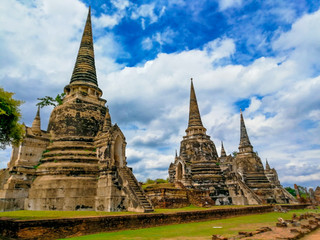 Fototapeta premium Pagoda at Wat Phra Si Sanphet temple in Ayutthaya Historical Park, Thailand.
