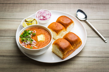  Indian spicy fast food / snacks Paav Bhaji with bread, onion and butter