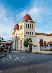 Kuba, Holguin;  Die Kathedrale  " Iglesia San Isidore "