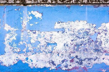 Eine alte blaue Fassade zu renovieren als Hintergrund