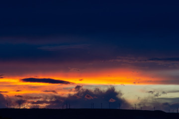Fototapeta premium Beautiful sky colors over the horizon in Zaragoza Spain Fire sky