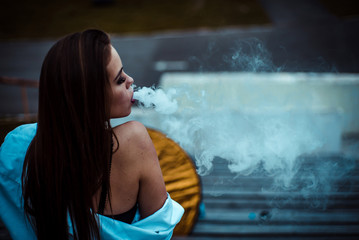 young sexy vaping vaponizers and clouding, girls with sexy bodie