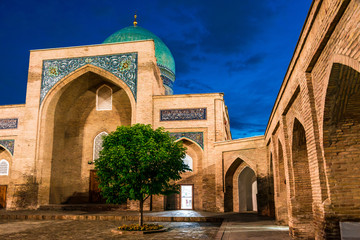 Fototapeta na wymiar Khast Imam Mosque in Tashkent, Uzbekistan