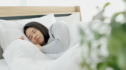 Deep sleep will help the body rest fully. Temperature in appropriate room will make you sleep comfortably. When waking up to be refreshed Sleeping on clean mattress will not cause allergies from dust.