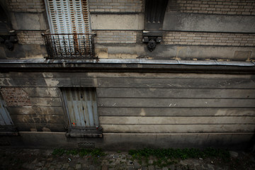 Immeuble haussmannien abandonné, Paris
