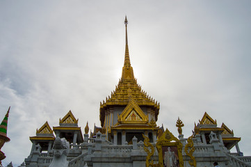 Fototapeta na wymiar Wat Traimit