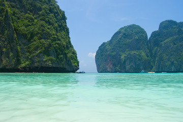 Fototapeta na wymiar tropical beach in thailand