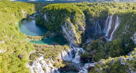 Naklejka na ściany i meble Plitvice lakes and waterfalls (Plitvička Jezera)