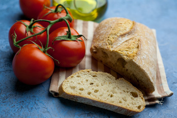Pan con tomate y aceite
