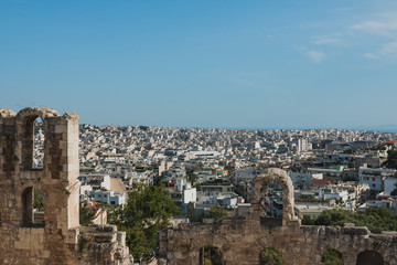 Fototapeta na wymiar Panorama von Athens mit blauem Himmel von der Akropolis aufgenommen
