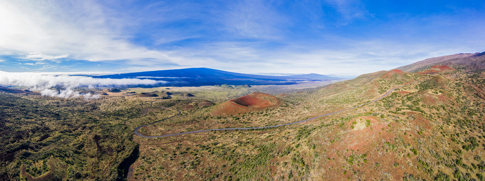 USA, Hawaii, Big Island, view over Mauna Kea State Park