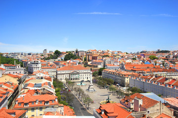Fototapeta na wymiar View from the santa justa lookout in lisbon, portugal, in direction of the dom pedro IV place