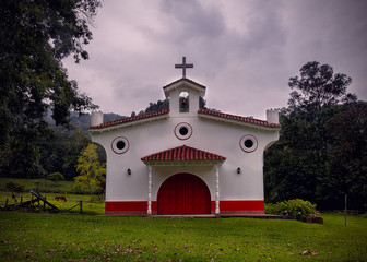 Capilla en el valle del Cocora, Salento Quindio