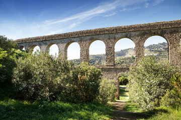 Obraz premium Almunecar aqueduct set in landscape