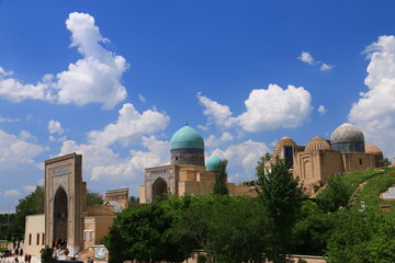 中央アジア　シルクロードの旅　ウズベキスタン　サマルカンド　シャーヒズィンダ廟群