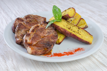 grilled beef steak with vegetables