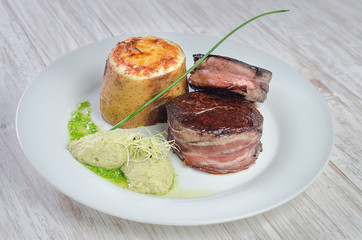 grilled steak with potato 