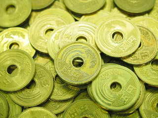 数十枚の五円玉