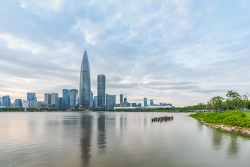 Fototapeta na wymiar Shenzhen Houhai Financial District Talent Park overlooks China Resources Building