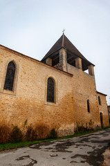 Limeuil, in the Dordogne-Périgord region in Aquitaine, France. Medieval village with typical houses perched on the hill, overlooking the confluence of the Dordogne and Vézère rivers.