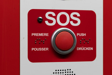 Red sos emergency button - obrazy, fototapety, plakaty