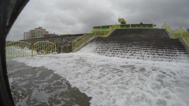 Hurricane Storm Surge Waves Flood City Waterfront - Chaba