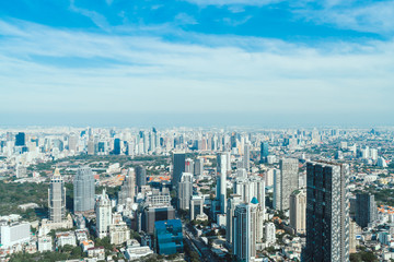 Fototapeta premium Beautiful cityscape with architecture and building in Bangkok Thailand