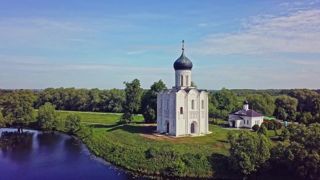 Church of the Intercession on the Nerl, shooting from the drone