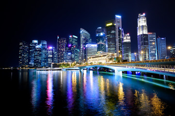 Obraz na płótnie Canvas Singapore by night