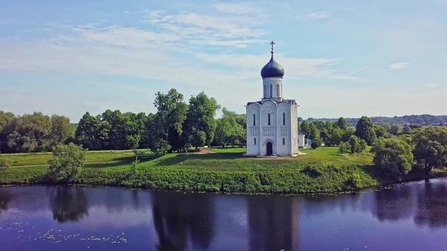 Church of the Intercession on the Nerl, shooting from the drone