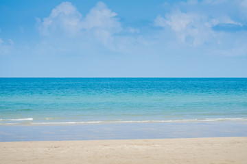 Fototapeta premium Sand beach and wave background