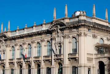 Obraz premium View of the corner and facade of the polytechnic building