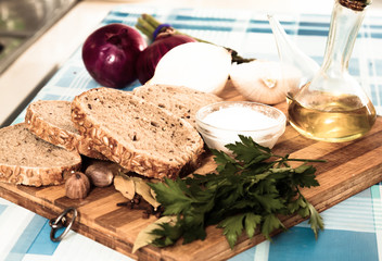Wheat bread, salt, onions and parsley