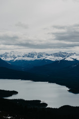 Fototapeta na wymiar Wonderful views during the Opal Hills Hike facing Maligne Lake, Canada