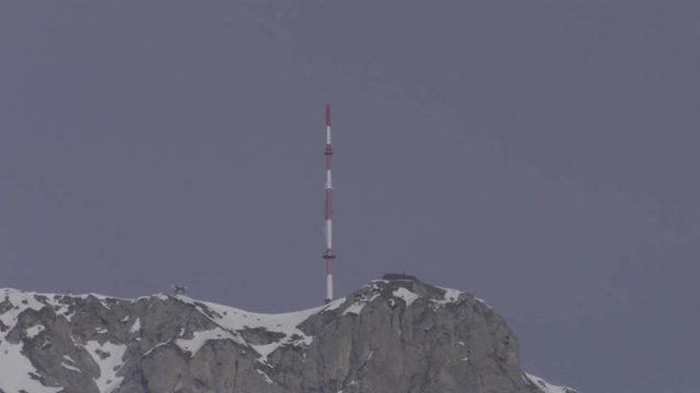 UHD, 4K, Dobratsch, Villacher Alpe, Belja&scaron;čica, Bergstock, Gailtaler Alpen, Sender, Sendemast, Grundnetzsender, ORS, ORF, UKW, DVB-T2, MPEG-4, HEVC, DAB, DAB+, DAB Plus, Radio, Fernsehen, Antenne, sen