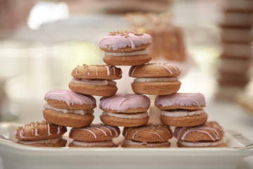 FRENCH MACAROONS PILED IN A PYRAMID
