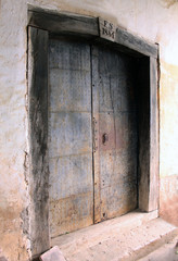 Fototapeta na wymiar Old wooden door sideview