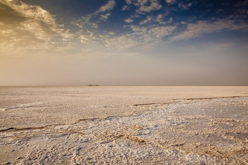 Obraz premium salt Flats in Berhale and Hamede Ela deep in the Danakil Depression 